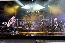 The Dead Daisies - Hamburg Harley Days 2017 02.jpg