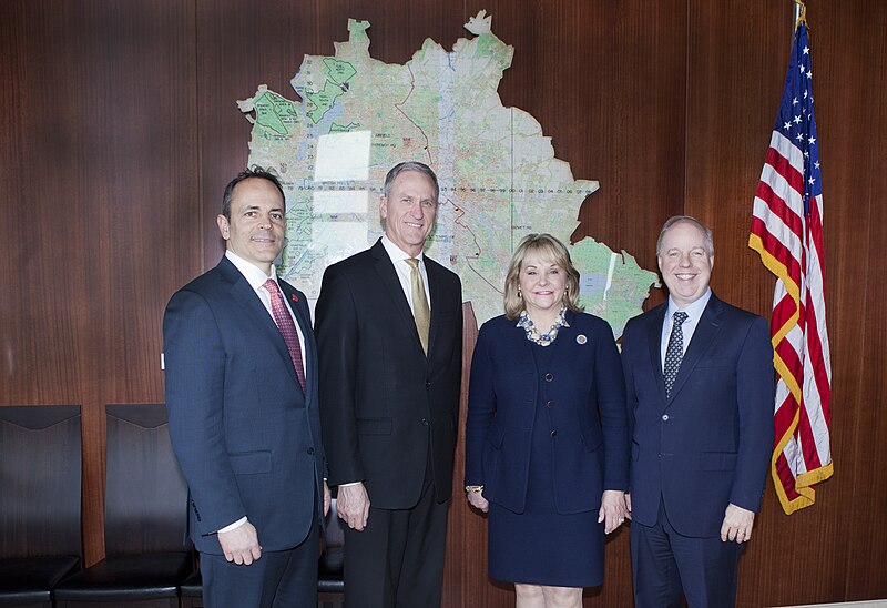 File:The Governors of Kentucky South Dakota and Oklahoma Visit Germany (33604148075).jpg