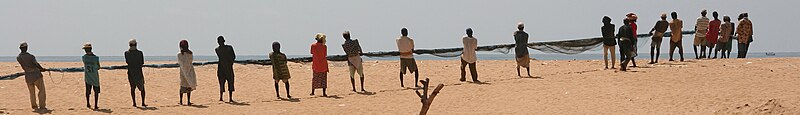 File:Togo banner Fishermen with net.jpg