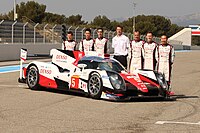 Toyota TS050 Hybrid nº5 e pilotos no circuito Paul Ricard.