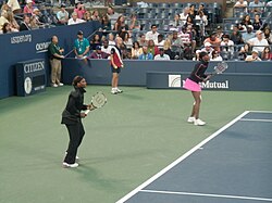 Venus and Serena Williams at the 2009 US Open 01.jpg