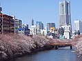 코가네 다리에서 본 요코하마 랜드마크 타워.