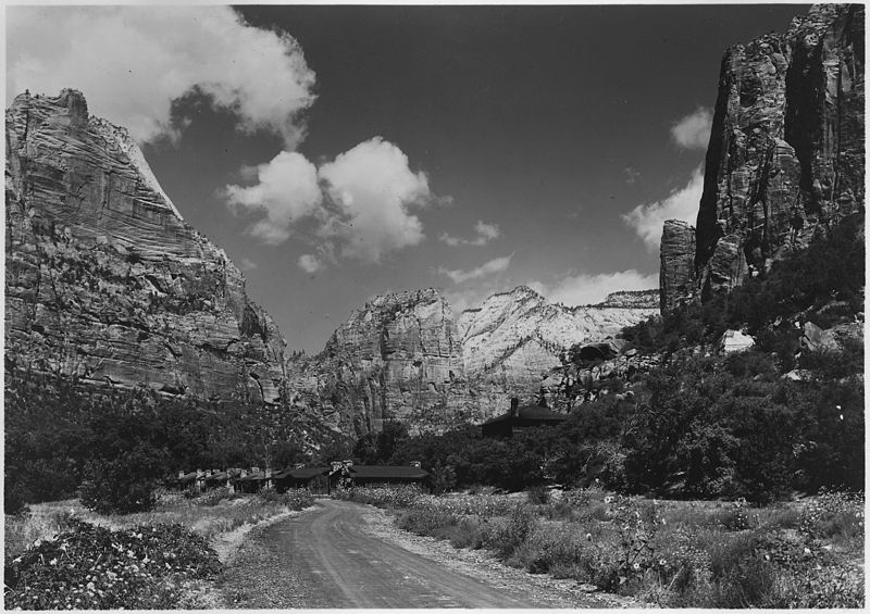 File:View up Canyon from below Zion Lodge. Zion Lodge and cabins in foreground. Datura at left. Sunflowers. - NARA - 520377.jpg