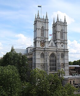 Westminster Abbey west front August 2014.jpg