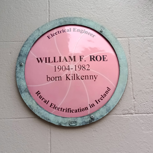 File:William F. Roe plaque.png