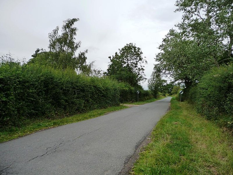 File:Wormington's speed limit boundary - geograph.org.uk - 2520841.jpg