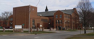 <span class="mw-page-title-main">Federal Prison Camp, Yankton</span> Federal prison in South Dakota, US