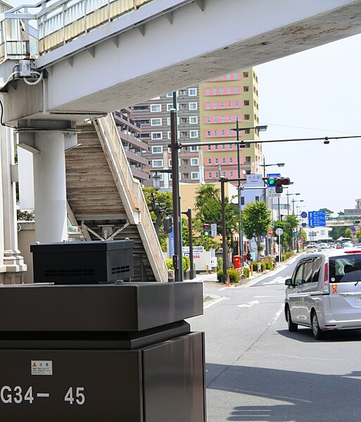 File:小田原市民会館前から東京方面を見た景色.JPG