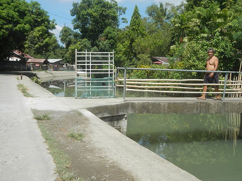 File:0296Views of Sipat irrigation canals 08.jpg