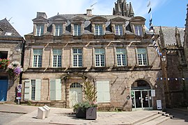 L'hôtel particulier du 4, rue Olivier de Clisson (XVIIe siècle).