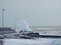 La tempête du 1er février 2014 à la pointe de Mousterlin : vagues submergeant la route côtière 1