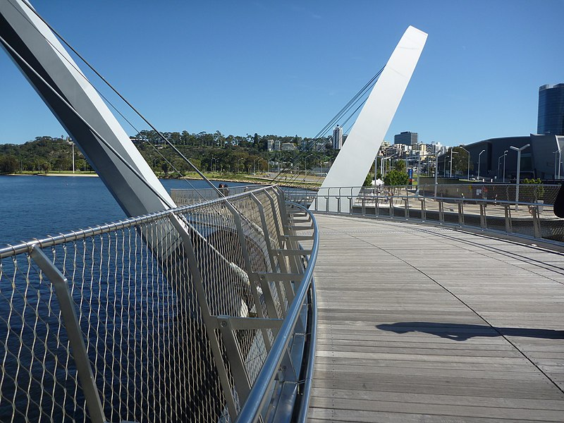 File:2019-08-25, Wiki Takes Elizabeth Quay, SW27.jpg