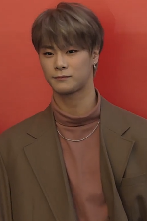 Moonbin: Tiểu sử, Sự nghiệp, Qua đời