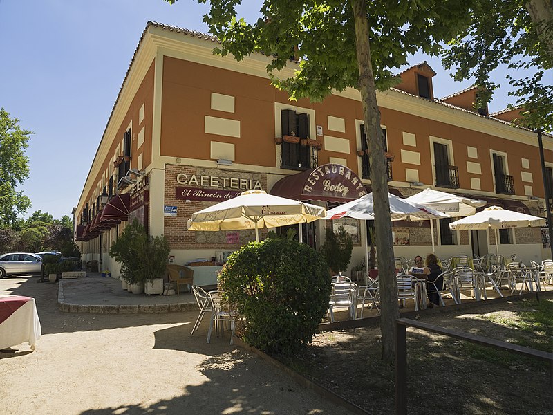 File:3--2015,1,8,-Aranjuez-Restaurante-el-Rincón-de-Godoy-Web (20237807306).jpg