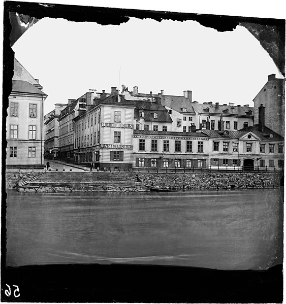 File:341. Stockholm. Parti av Drottninggatan (retouched).jpg