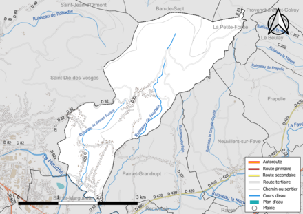 Carte en couleur présentant le réseau hydrographique de la commune