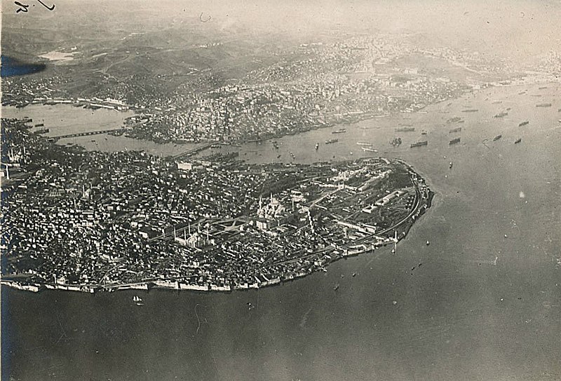 File:Aerial view of Istanbul 19 March 1918.jpg