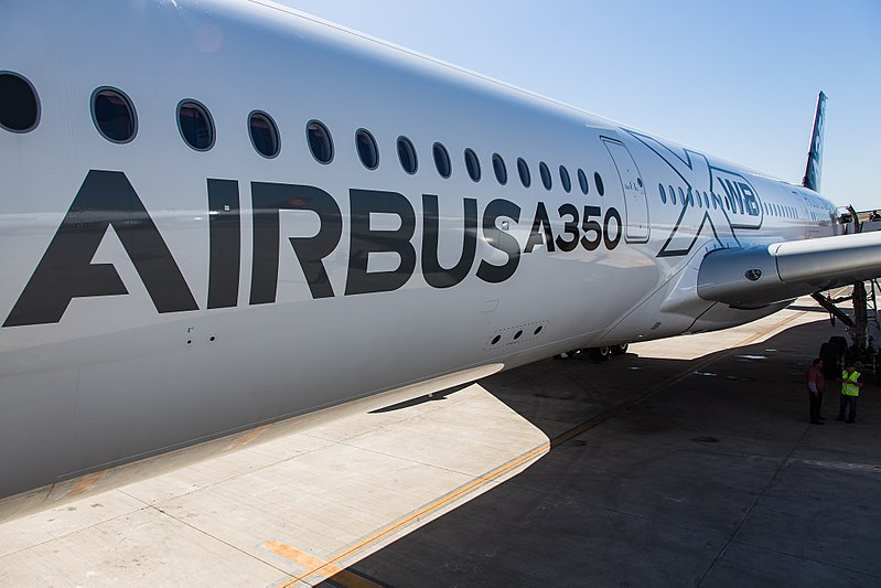File:Airbus A-350 XWB F-WWYB cabine passagers 2.jpg