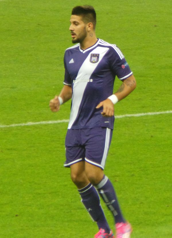Mitrović playing for Anderlecht in 2014
