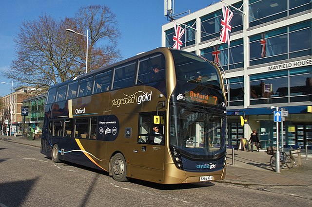 Stagecoach Gold branded Alexander Dennis Enviro400 MMC on route 7 in Summertown in November 2018