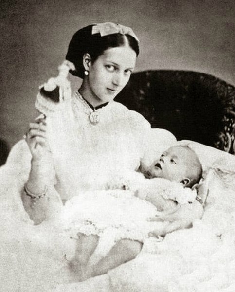 File:Alexandra with her first born child Albert Victor.jpg