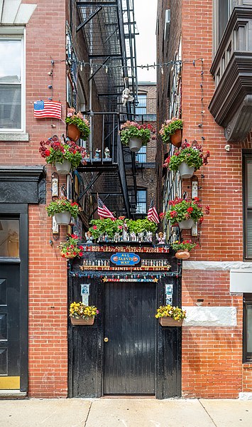 File:All Saints Way in Boston (10850p).jpg