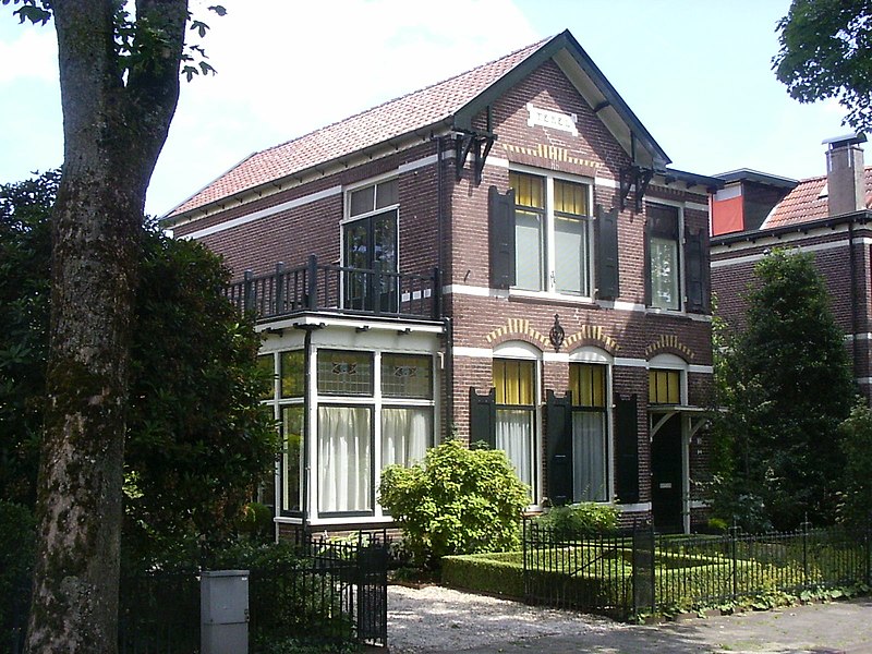 File:Apeldoorn-gardenierslaan-07040020.jpg