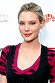 April Bowlby interpreta Meg