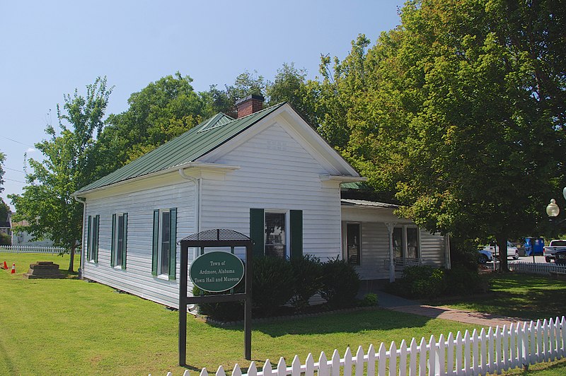 File:Ardmore-Town-Hall-al.jpg