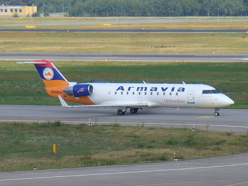 File:Armavia CRJ200.jpg