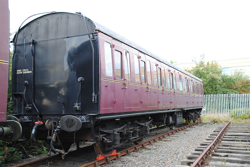 File:BR KX Outer Suburban Standard Lavatory Open.jpg