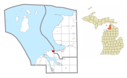 Lokasi berada di Charlevoix County (bawah) dan Emmet County (atas)