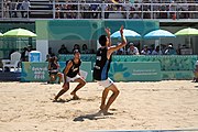 Deutsch: Beachvolleyball bei den Olympischen Jugendspielen 2018; Tag 11, 17. Oktober 2018; Jungen, Spiel um Platz 3 – Argentinien-Ungarn 2:0 (21–15/21–15) English: Beach volleyball at the 2018 Summer Youth Olympics at 17 October 2018 – Bronze Medal Match – Argentina-Hungary 2:0 (21–15/21–15)