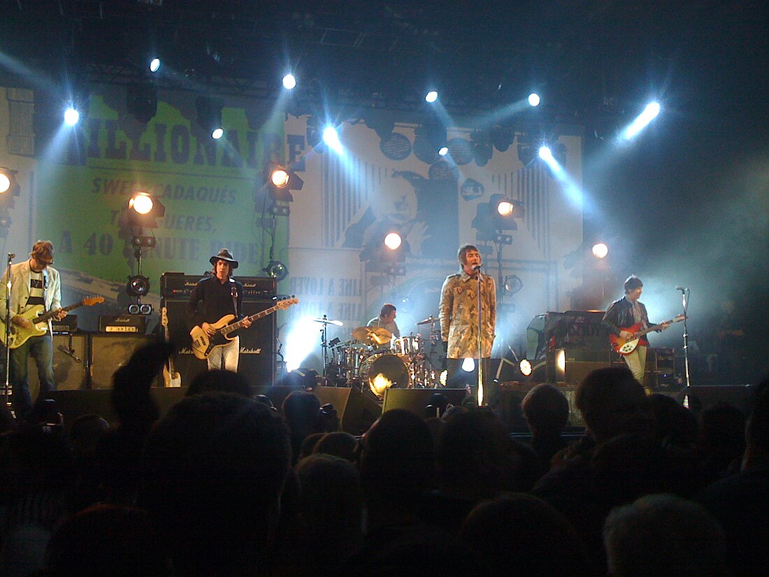 File:Beadyeyeberlin2011.JPG