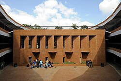 School Jules Verne in Fraijanes, department of Guatemala. BiblioJV.jpg