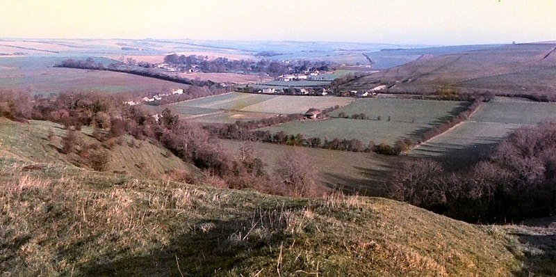 File:Bowerchalke and the Chalke Valley facing East.jpg