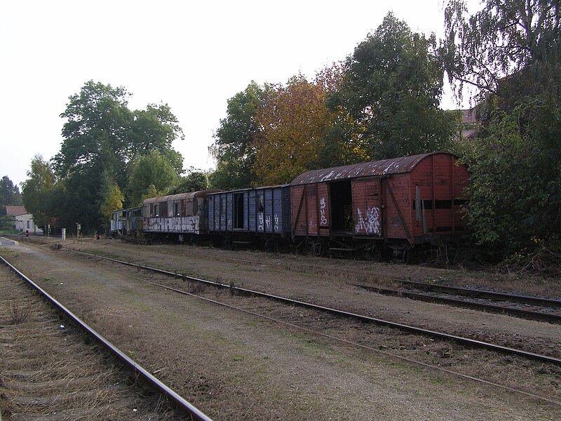 File:Brandys nad labem rail station.JPG