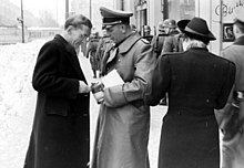 Bundesarchiv Bild 121-0253, general mayor Artur Myulverstedt sammelt.jpg