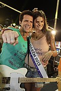 Fontana with Tuca Fernandes at Carnival of Bahia (8 February 2013)