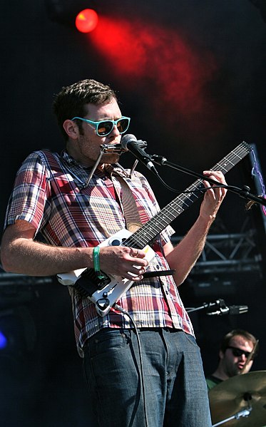 File:Chad VanGaalen at Primavera 2009 (b).jpg