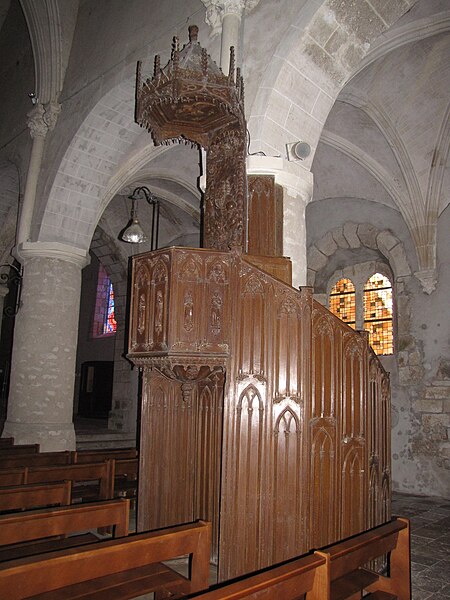 File:Chaire église Saint-Étienne, Château-Renard -1.JPG