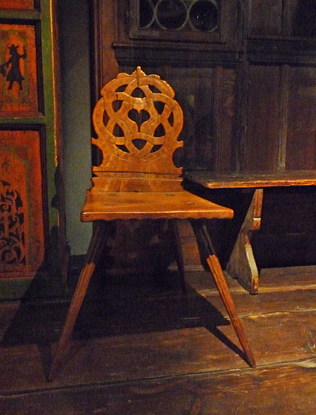 File:Chaise alsacienne-Musée alsacien de Strasbourg (13).jpg