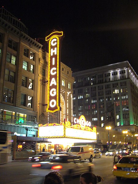 File:Chicago-ChicagoTheater.jpg