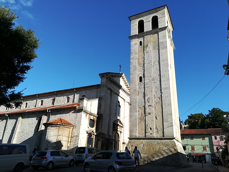 File:Church in Pula 2017 02.jpg