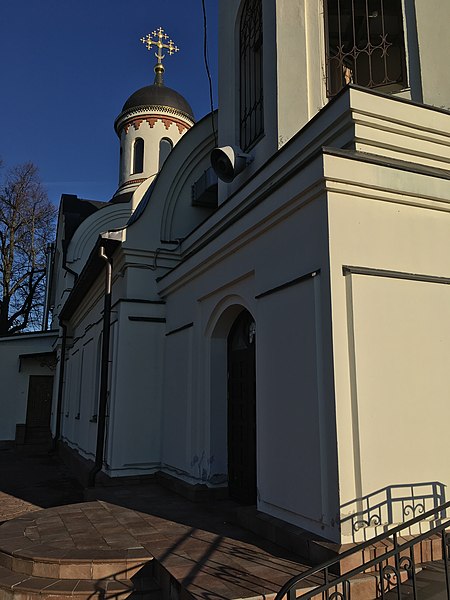 File:Church of the Theotokos of Tikhvin, Troitsk - 3428.jpg