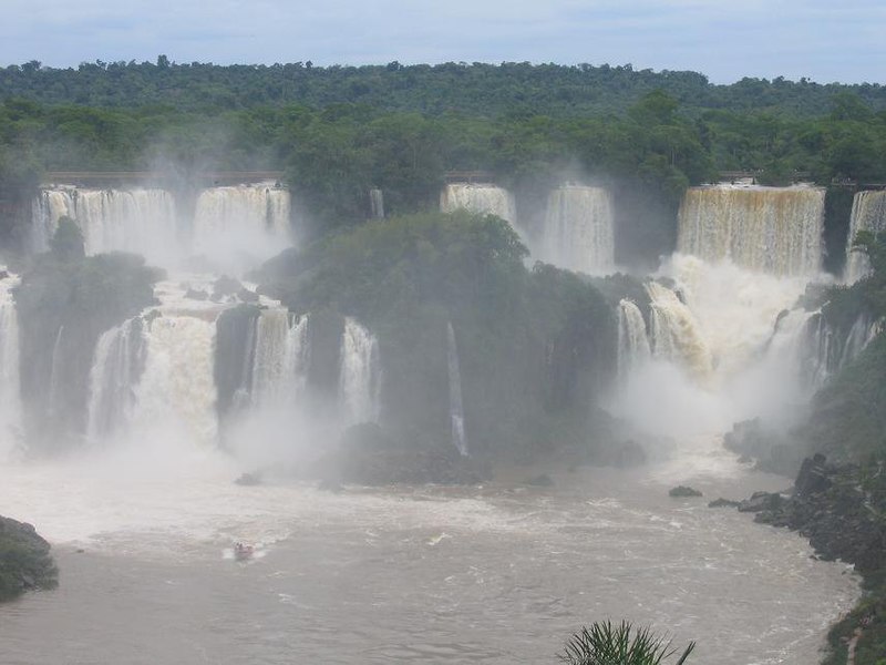 File:Chutes Iguazu 001.jpg