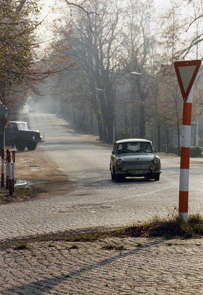File:Cobbled road at Moritzburg, DDR. 8 November 1989 (4084726518).jpg