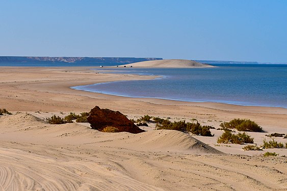 Beach dunes in Dakhla by Houssain tork