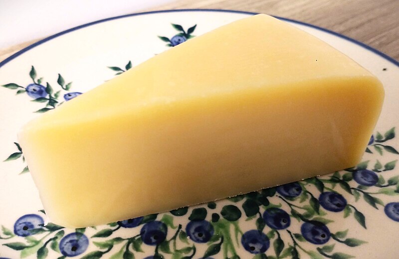 File:Džiugas cheese Litwa (1).jpg