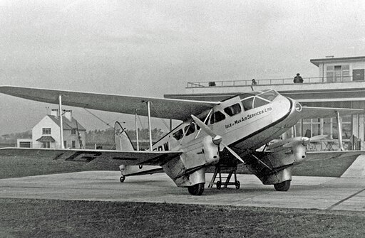 DH.89 Dragon Rapide G-AEBW IoMAS RWY 26.09.38 edited-2